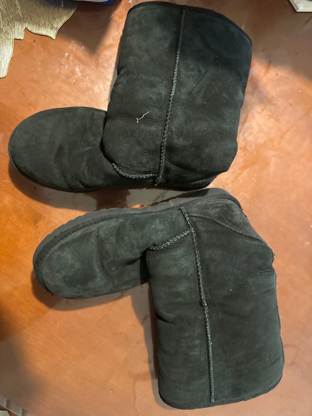 UGG Classic Short Boots Black Suede Sheepskin Women's Size 7